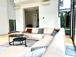 Ocean Drive (D4), Detached #497823471